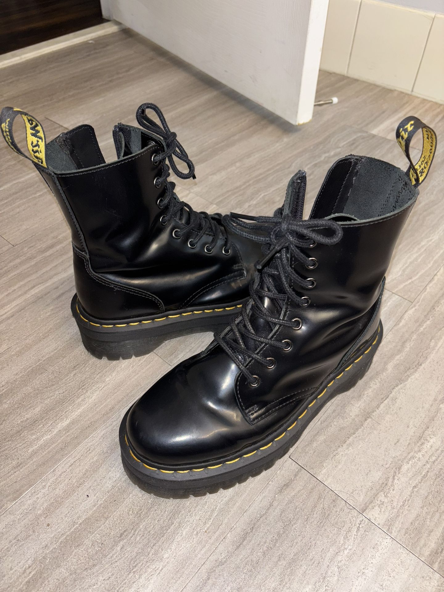 Dr. Martens Size 7 Black Smooth Leather Zip Platform Combat Boots