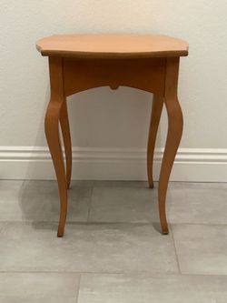 Vintage Drexel French Style Side Table