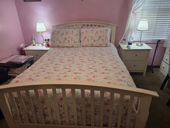 Bedroom set