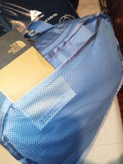 Base Camp Voyager DUFFEL 42 L- Converts Into A Backpack 🎒 LIGHT BLUE 🔵