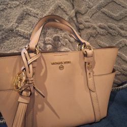 Michael Kors Tote