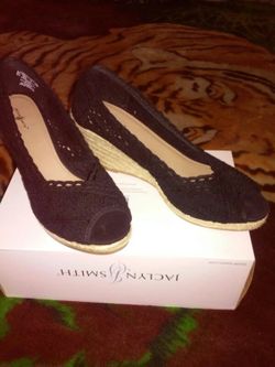 worn a few times size 9 1\2