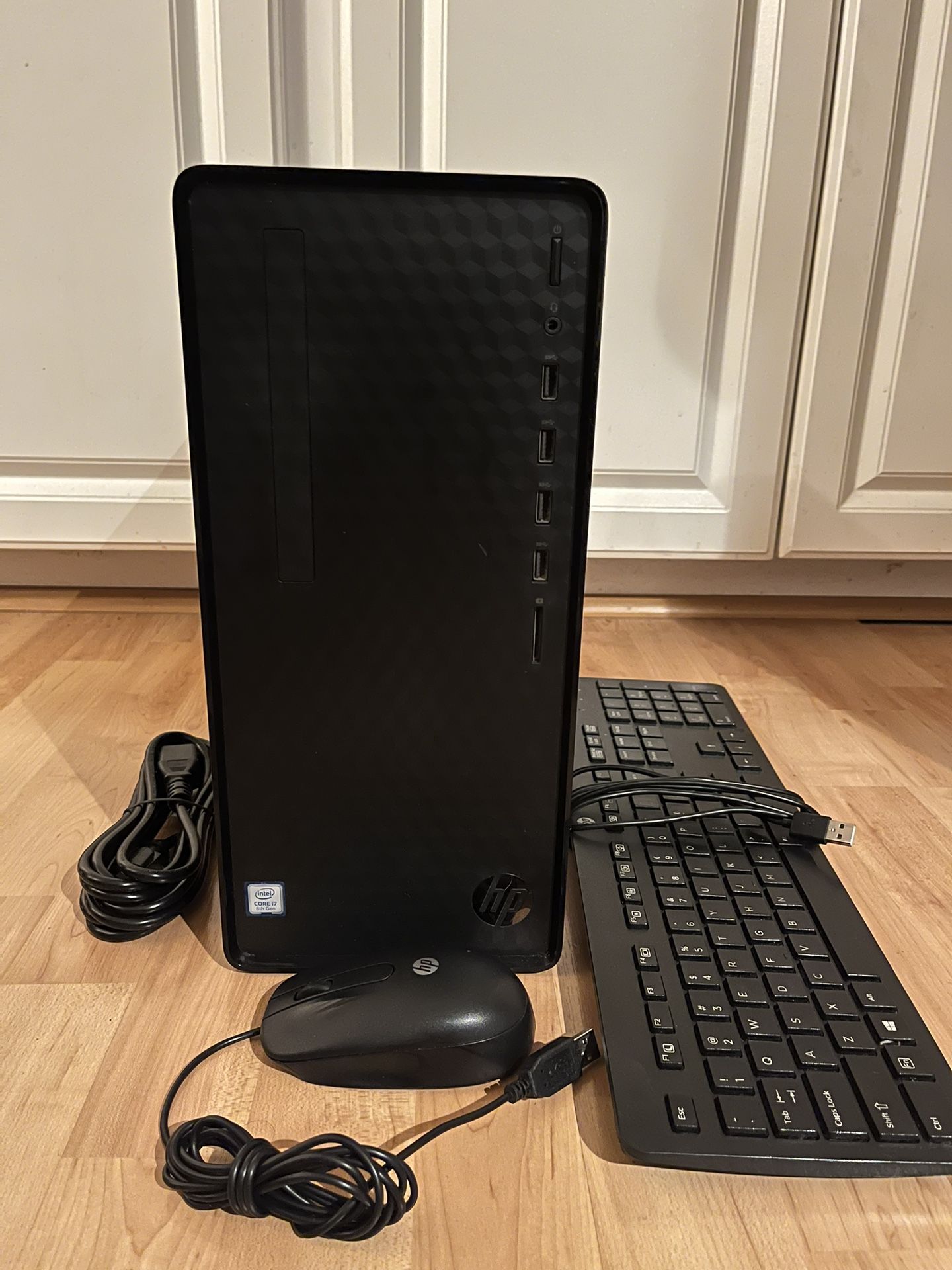 HP M01-F0xxx Desktop Computer 