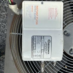 Instant-Flow Water heater