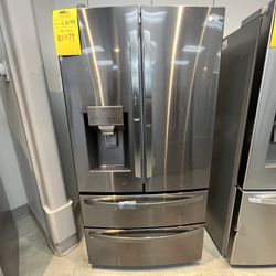 Refrigerator With Ice And Water Machine- 4 Year Warranty 