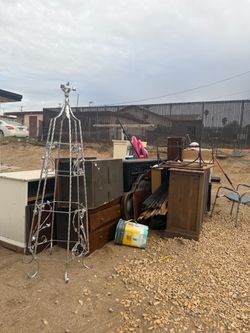 Metal Garden Obelisk Trellis
