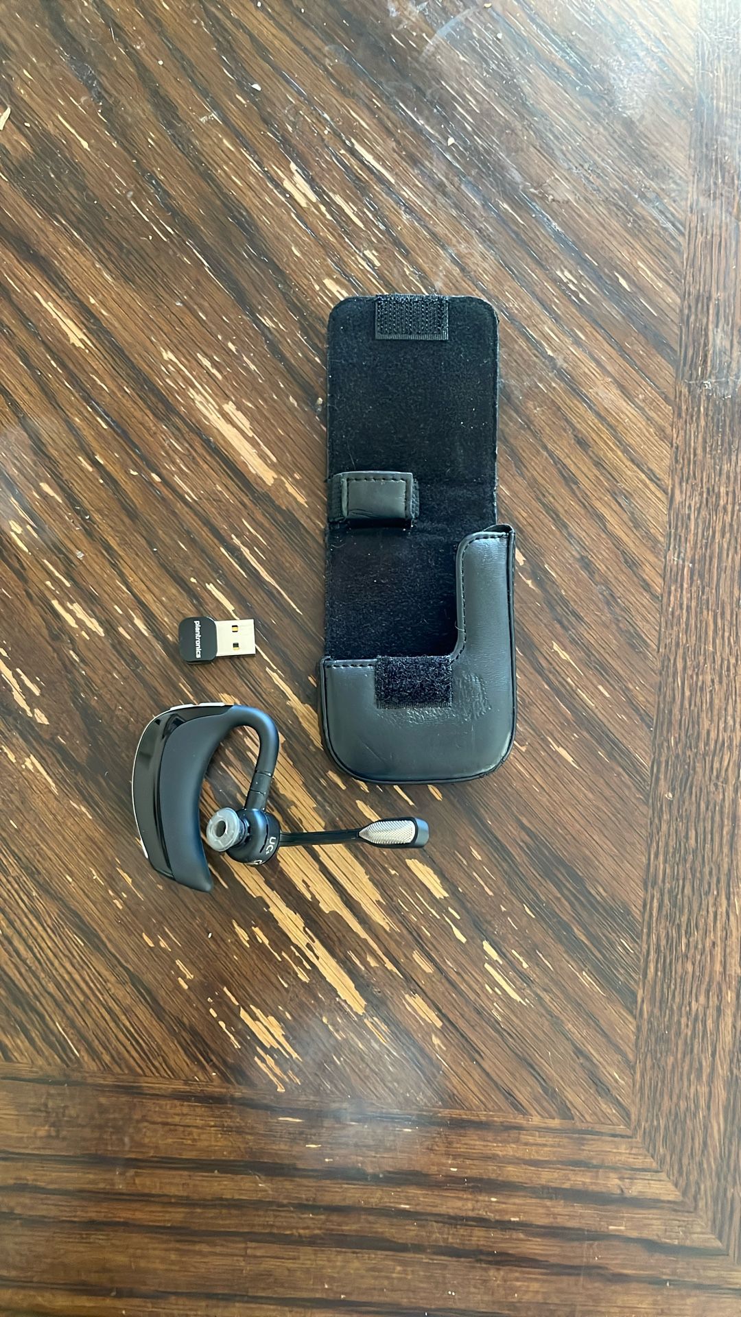 Plantronics Voyager Pro UC-V2 Bluetooth Headset