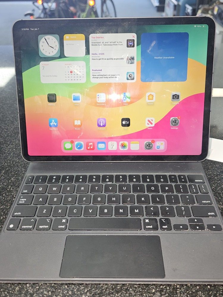 *On Sale* Ipad Pro 11" 3rd Gen. 256gb, No Charger. WIFI/CELLULAR. ASK FOR RYAN. #4419-43524-01.