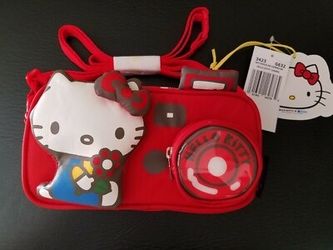 LeSportsac x Hello Kitty 45th Anniversary  Camera Bag