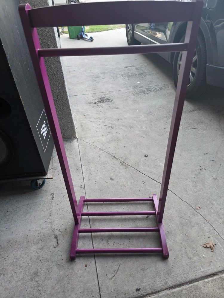 Girl Clothing Rack