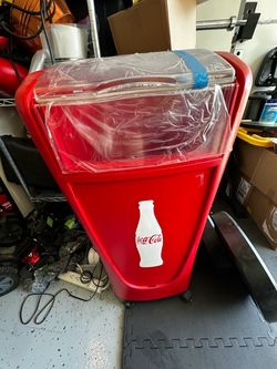 Beverage Cooler with wheels