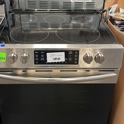 Frigidaire FGEHVF 30 in. 5.4 cu. ft. Stove  Range O2RS4