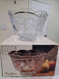FIHT AVENUE LEAD CRYSTAL BOWL BRAND NEW