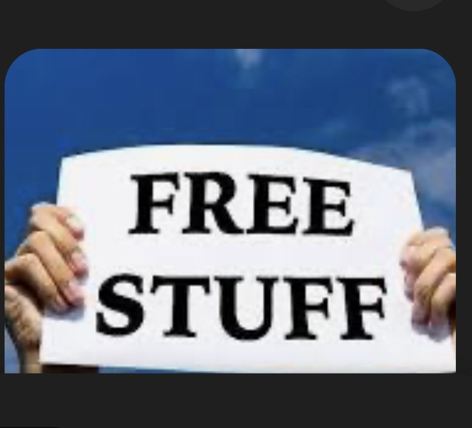 Free Garage Sale Stuff Beechwood Between Magnolia And Brockton