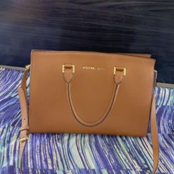 Brown Micheal Kors Purse 