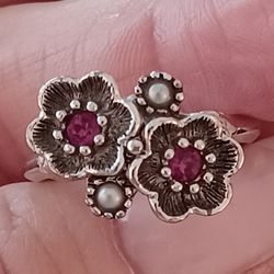 AVON GOLD PLATED PEARL& RHINESTONE RING- SZ6-7