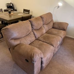 2 Couches With Coffee Table