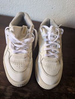 Women's 7.5 Pumas