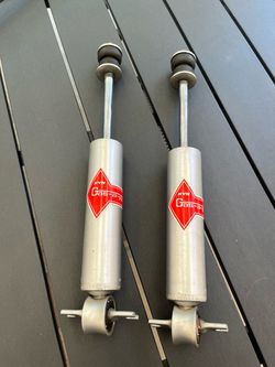 Kyb Front Shocks for s10