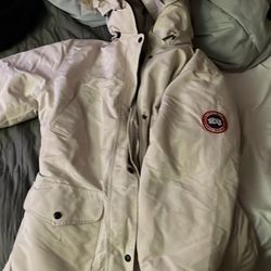 Canada Goose Woman’s Jacket, Size Medium