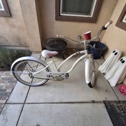 Electra Rosie 3 Speed Beach Cruiser