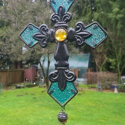 Beautiful Glass Cross Suncatcher