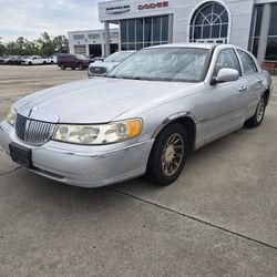 1999 Lincoln Town Car