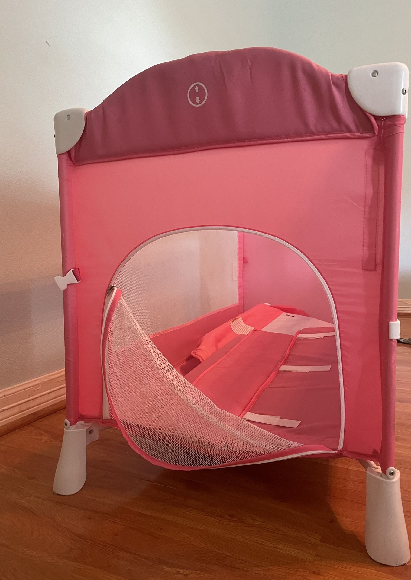 Baby Bed , Bassinet, Diaper Changer 