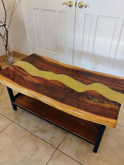Wood coffee table - Signed by Artist