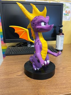 Spyro Statue