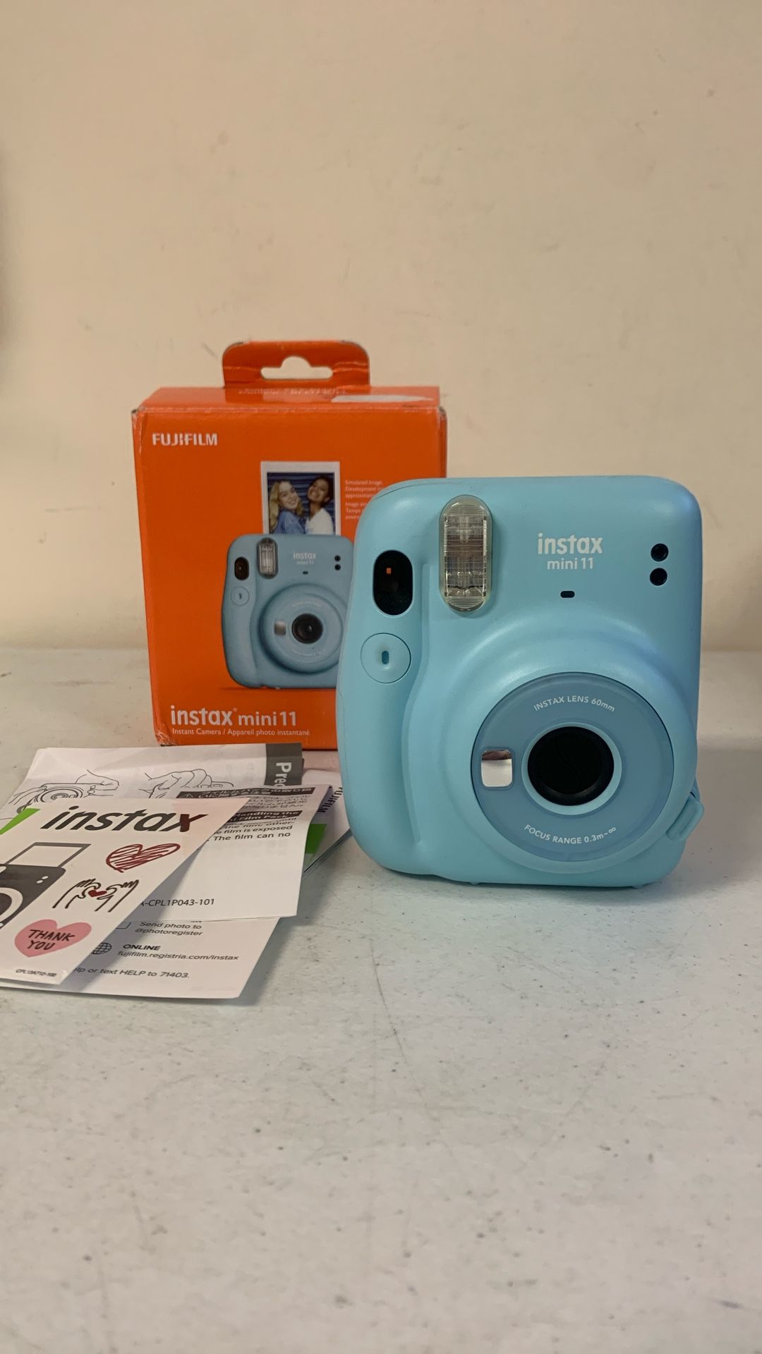 Fujifilm Instax Mini 11 Instant Camera. -Sky Blue. Pg