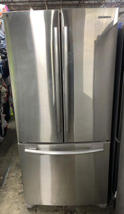 Stainless Steel Samsung Fridge with French Door & Icemaker
