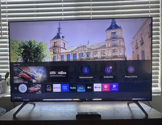 Samsung 44’ smart tv