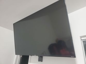 Vizio TV Flat Screen 70"