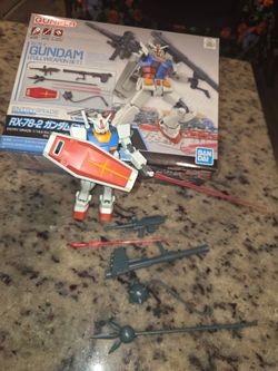 Bandai
Bandai Entry Grade 1/144 RX-78-2 Gundam (Full Weapon Set)