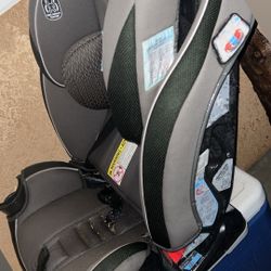 GRACO BABY CAR SEAT