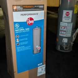 Rheem Performance Series water heater-40 Gallon Capacity 
