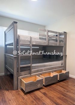 Full bunk bed with mattress and drawers