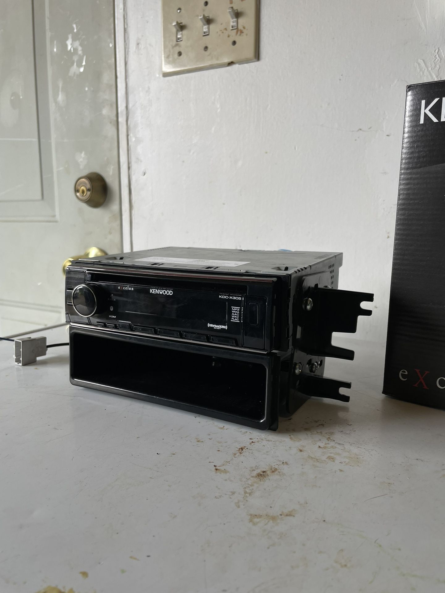Kenwood KDC-X305