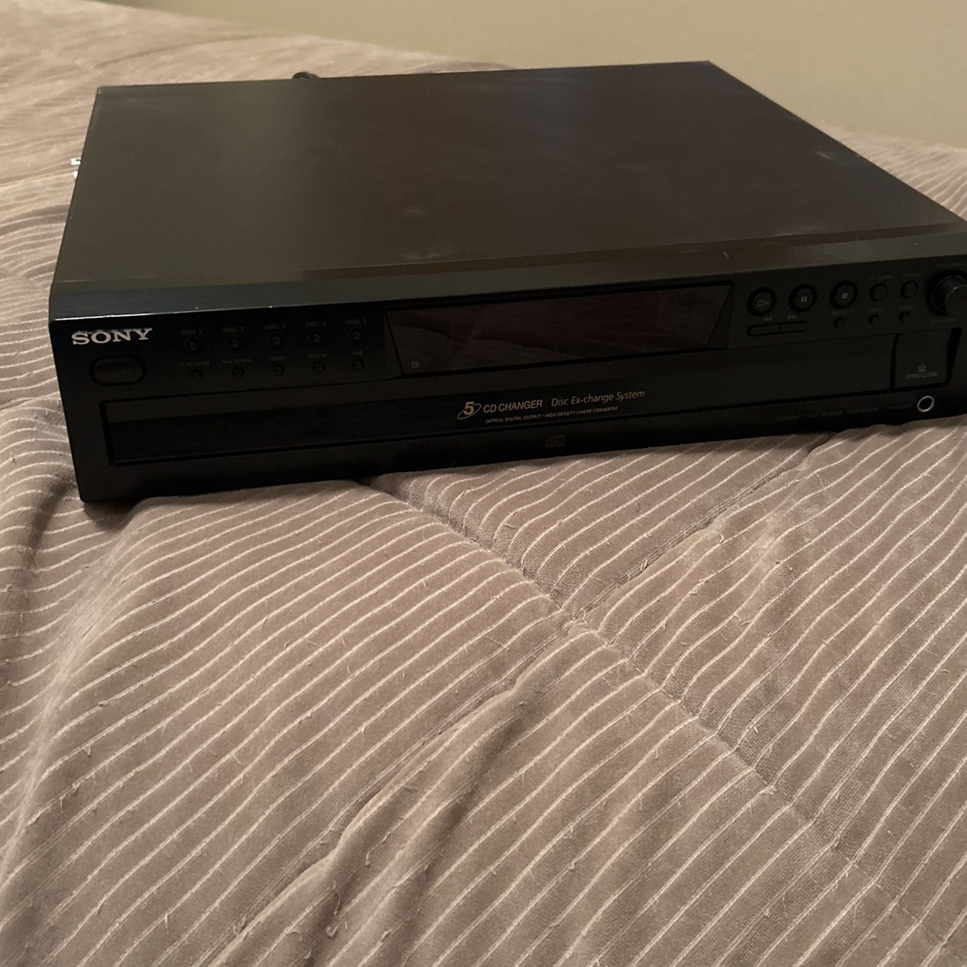 sony 5 disc cd player NEW