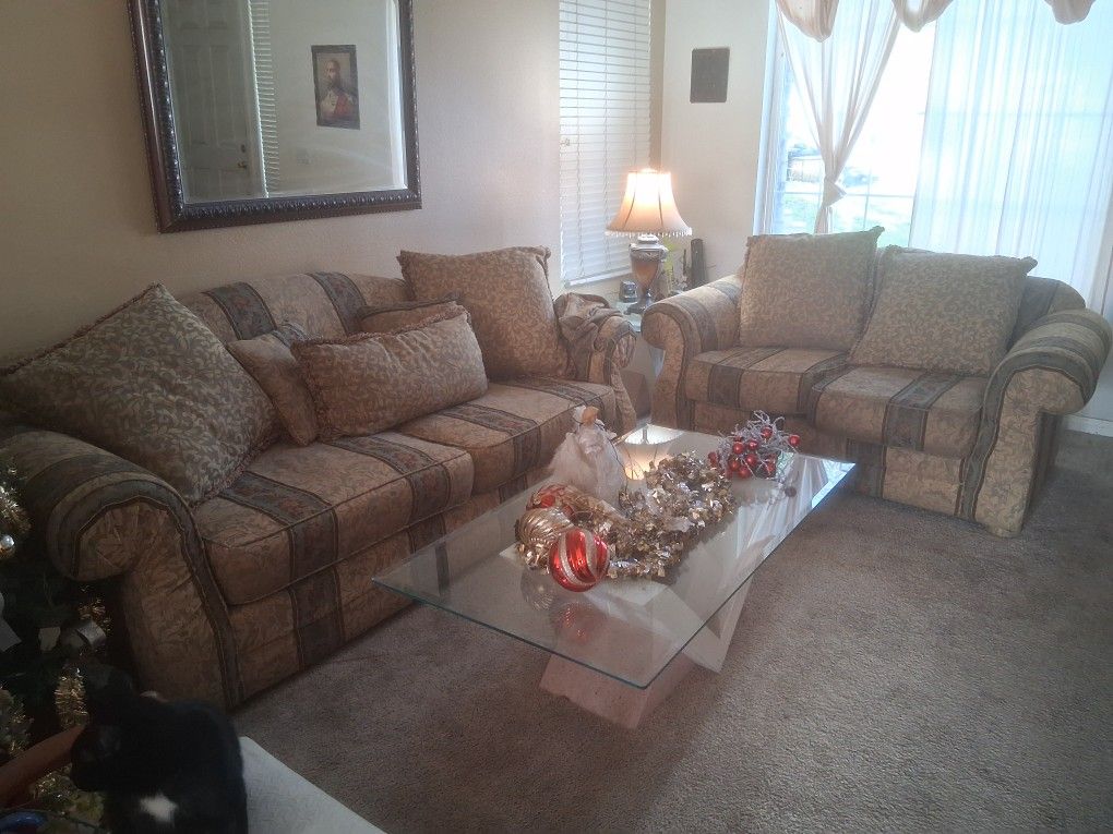Sofas Set