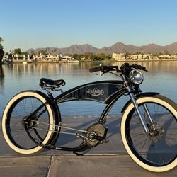 Ruffian Electric ⚡️ Stretch Cruiser