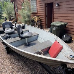 13.5 Gregor Aluminum Fishing Boat 