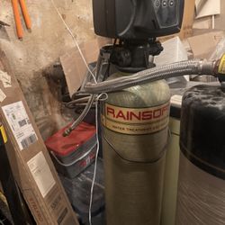 Rainsoft water treatment system (500)