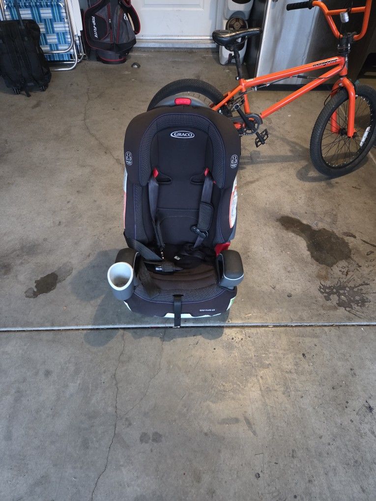 Graco Nautilus 65 Car Seat