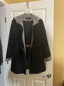 Women’s Coat Size Small