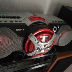 Sony Xplode Portable Stereo/CD/Cassette Recorder