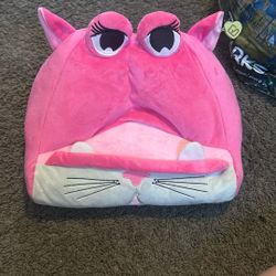 Tablet holder for little girl with pockets in the back