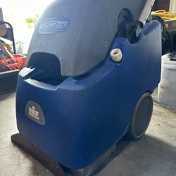 Windsor Clipper Duo 16 Carpet Extractor Shampooer Cleaner Professional