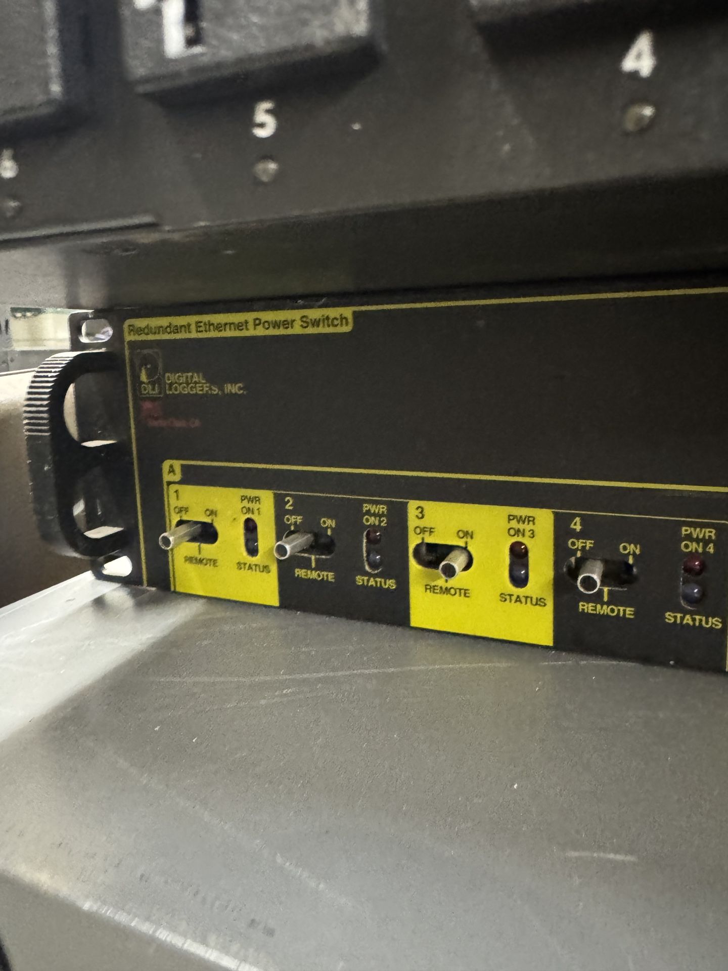 Digital Loggers Redundant Ethernet Power Switch
